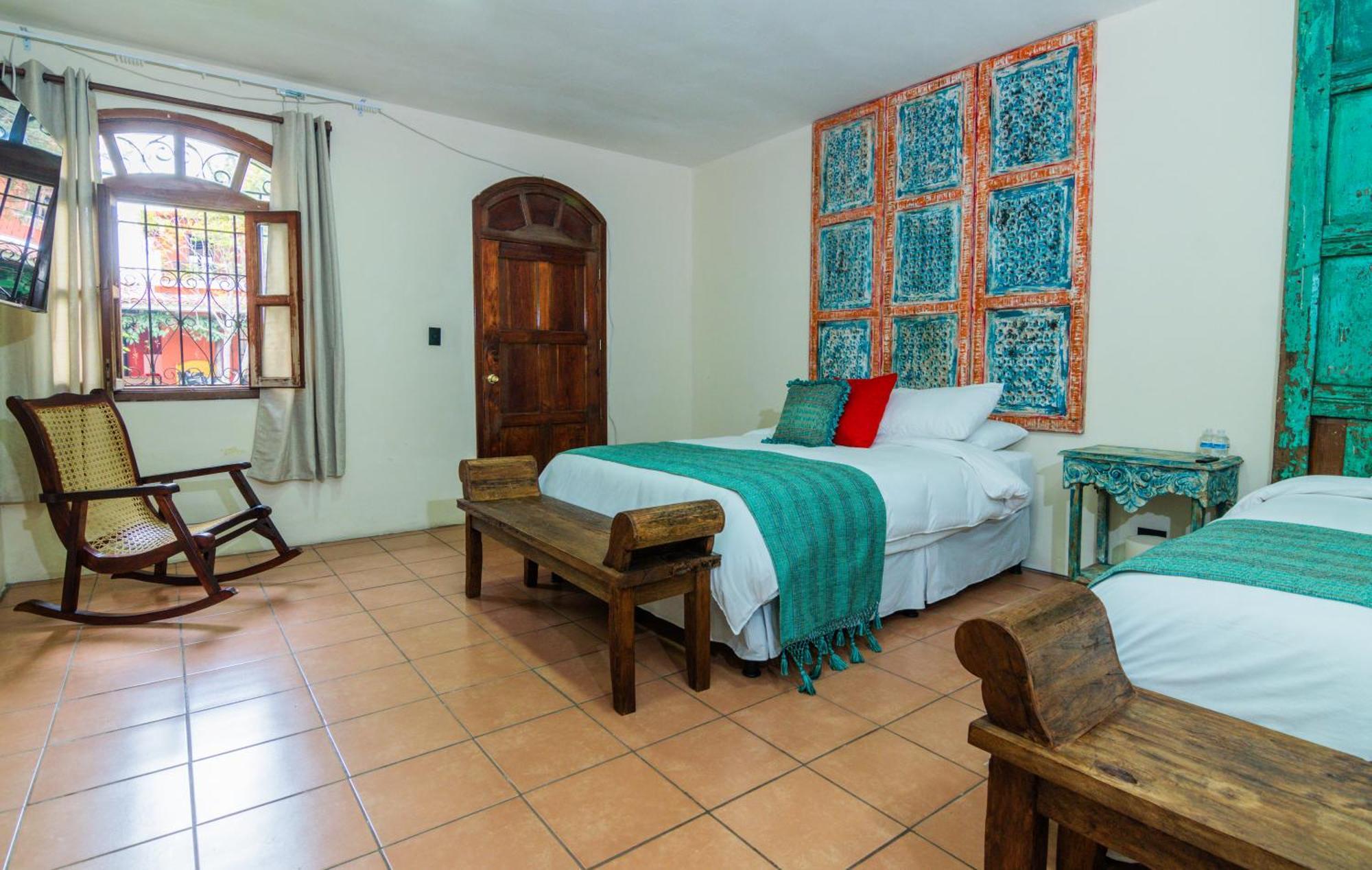 Bed and Breakfast Santa Margarita à Antigua Extérieur photo